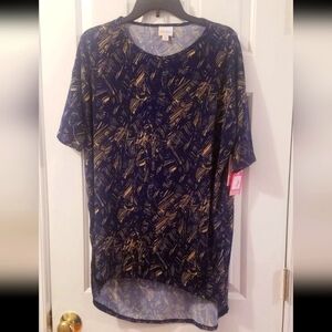 Lularoe top nwt Irma XS